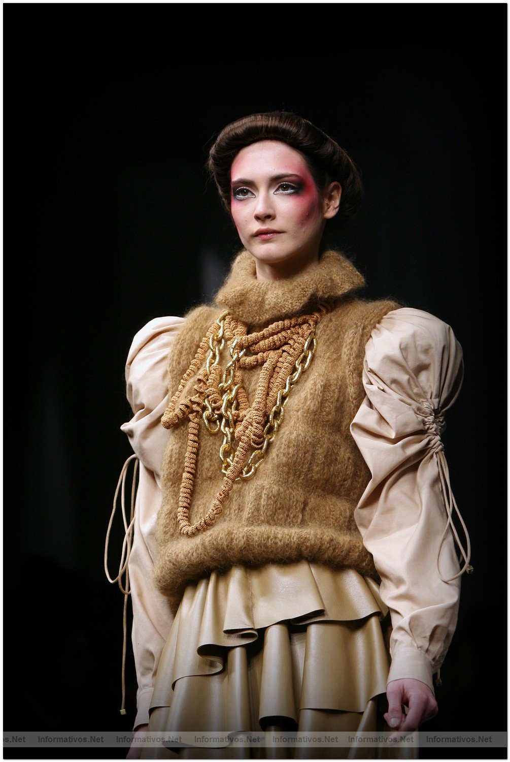BCN.ENE.010.- Pasarela Moda 080: Manuel Bolao