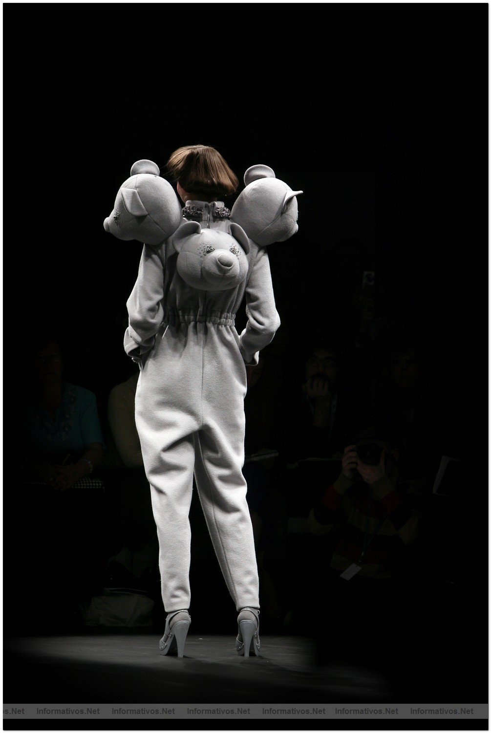 BCN.ENE.010.- Pasarela Moda 080: Manuel Bolao