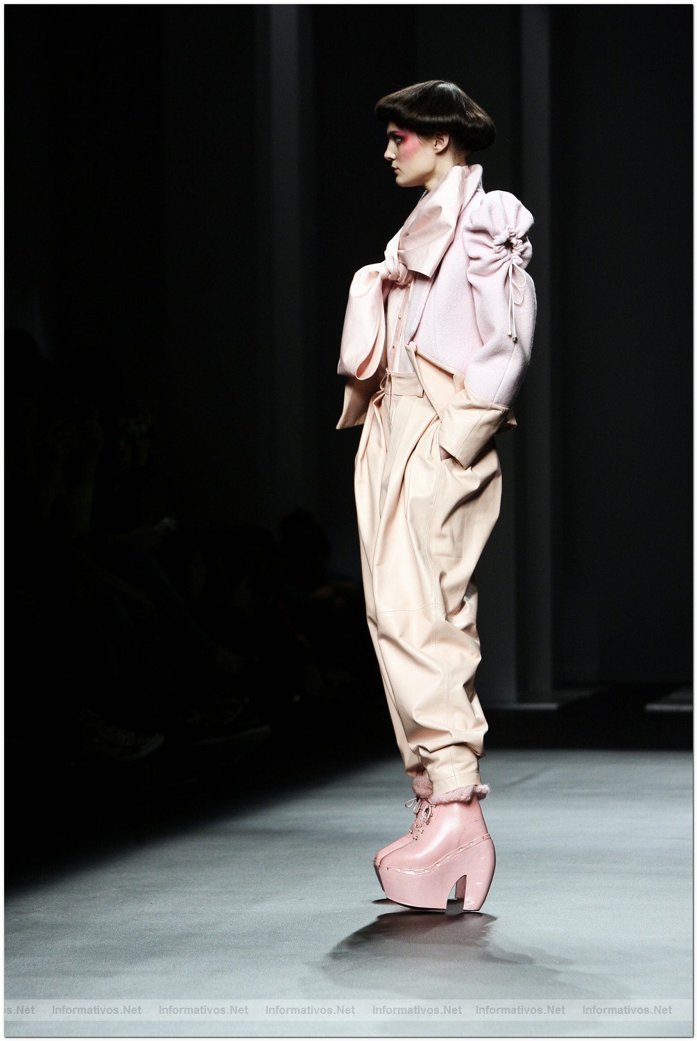 BCN.ENE.010.- Pasarela Moda 080: Manuel Bolao