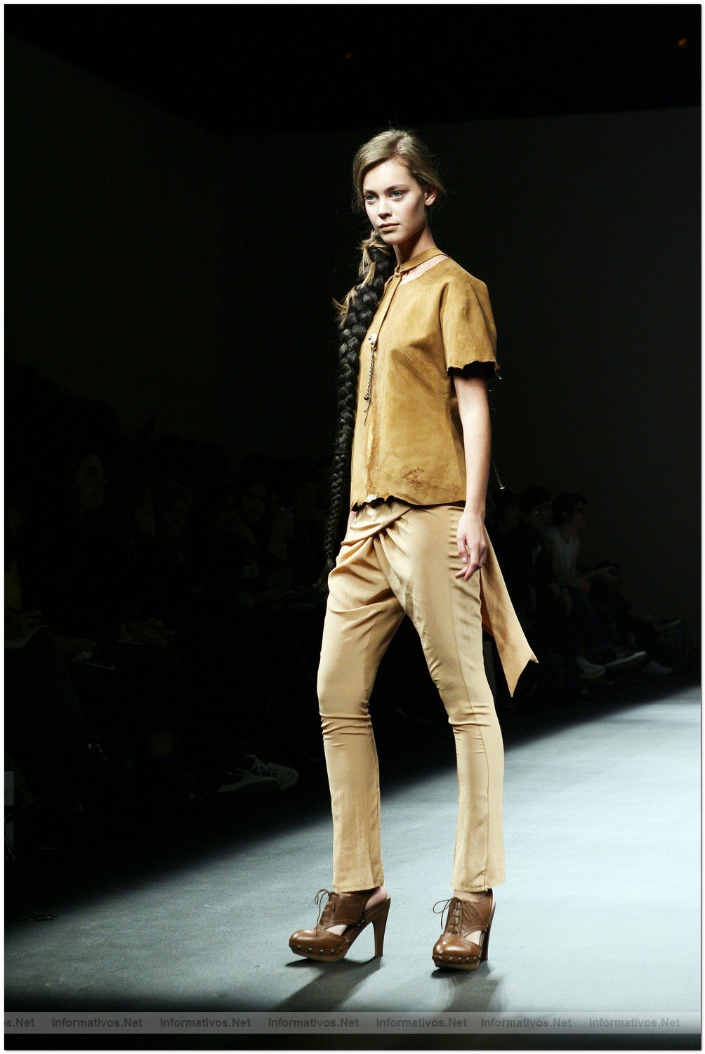 BCN.ENE.010.- Pasarela Moda 080: Stefania Borras
