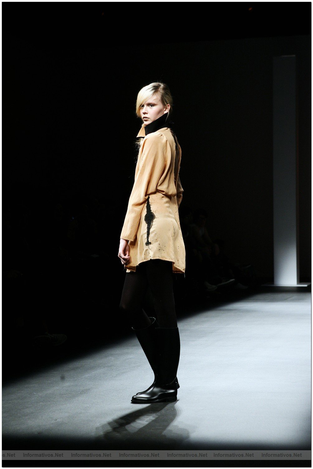 BCN.ENE.010.- Pasarela Moda 080: Stefania Borras