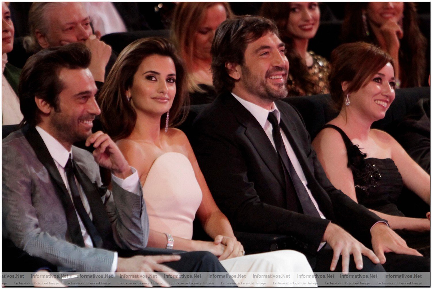 MAD14FEB010.- Premios Goya 2010. Penlope Cruz con Javier Bardem, durante la entrega de premios.