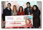 :: Pulse para Ampliar :: BCN16FEB010.- Fisherman’S Friend regala 6.000 euros para vivir una xperiencia xtrafuerte:  Jaume Batrian (Marketing FF),  Araceli Segarra, Mª Eugeni Fdez, Guillem Grael (Dir. Marketing ChupaChups) y Claudia García (Marketing FF)