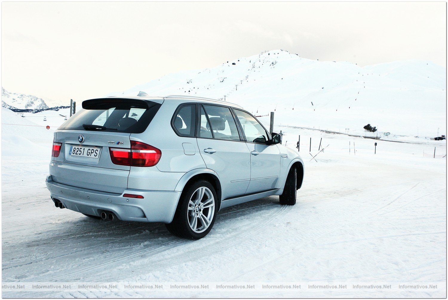 Baqueira (Lrida  Lleida) | 23FEB010.-  BMW X5 M en la nieve