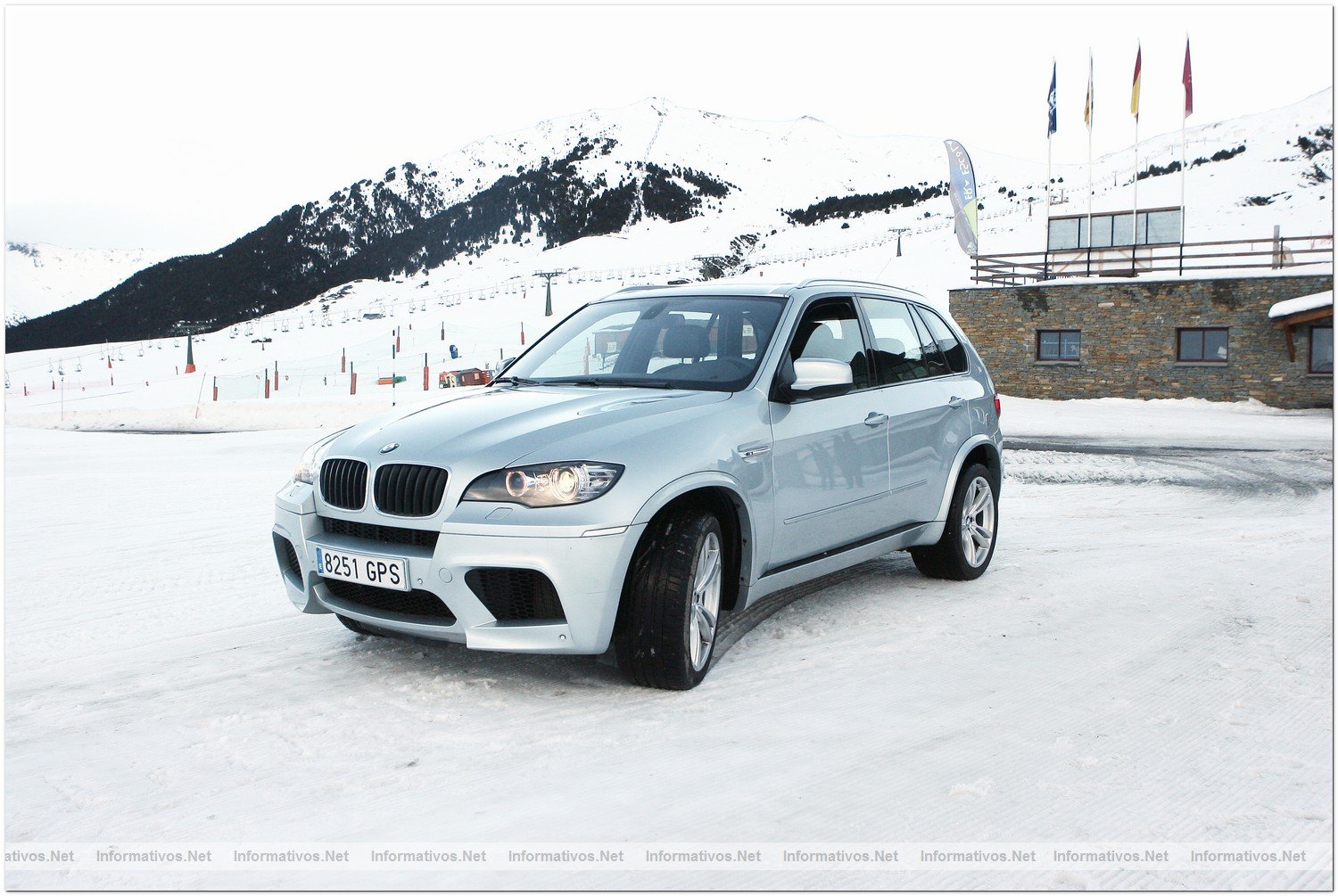 Baqueira (Lrida  Lleida) | 23FEB010.-  BMW X5 M en la nieve