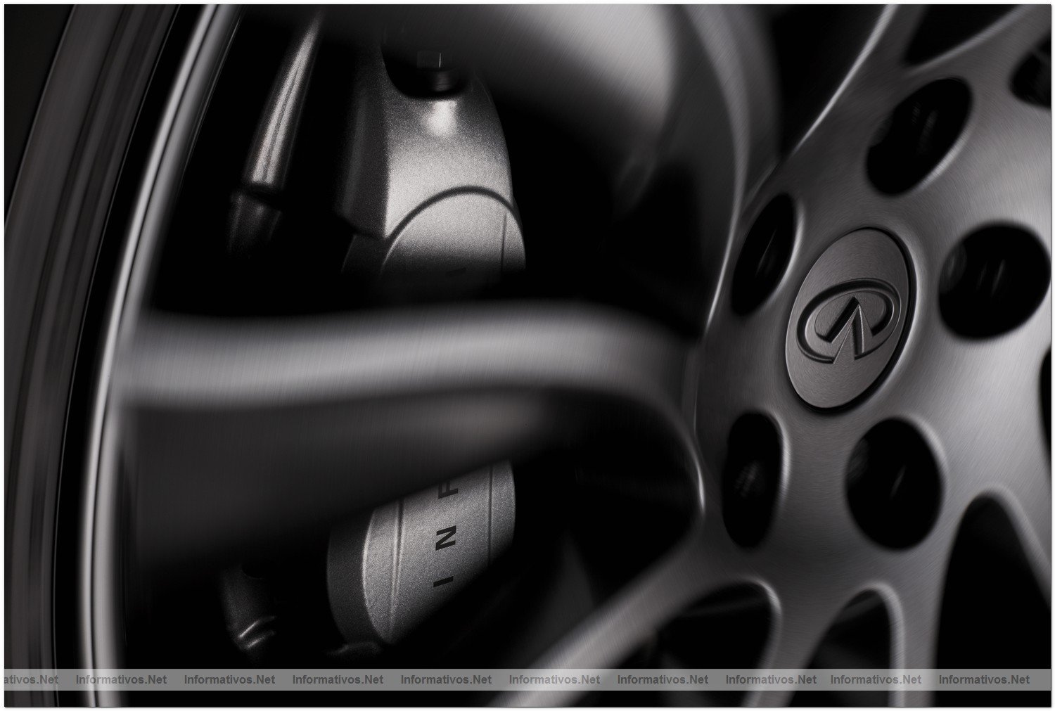 Infinti FX Ltd. Edition (100 un. para toda Europa)
