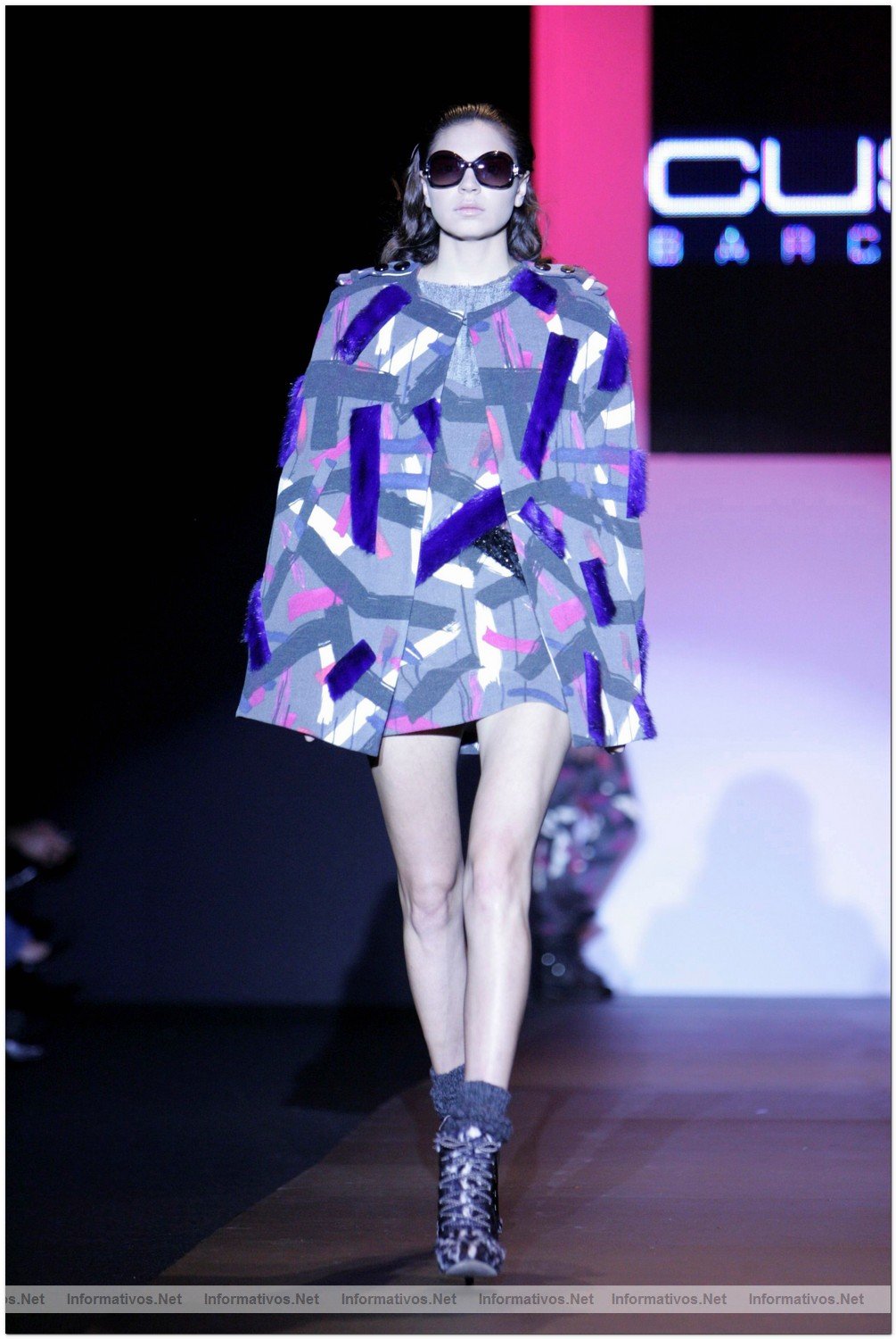 MIA01- MIAMI, FL (EEUU). 13.03.2010.- Una modelo muestra una creacin del diseador espaol Custo Barcelona  en la Fashion Miami Show