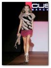 :: Pulse para Ampliar :: MIA01- MIAMI, FL (EEUU). 13.03.2010.- Una modelo muestra una creación del diseñador español Custo Barcelona  en la Fashion Miami Show