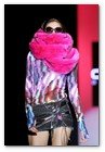 :: Pulse para Ampliar :: MIA01- MIAMI, FL (EEUU). 13.03.2010.- Una modelo muestra una creación del diseñador español Custo Barcelona  en la Fashion Miami Show