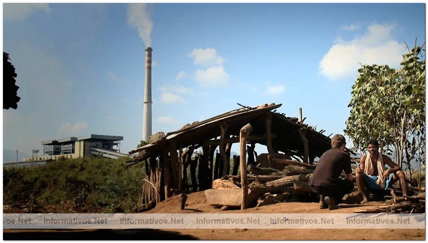 Captura del vdeo documental de Survival sobre los Dongria kondh: uno de los pueblos indgenas ms remotos de la India en lucha por evitar que su montaa sagrada sea convertida en una mina descubierta propiedad de Vedanta.