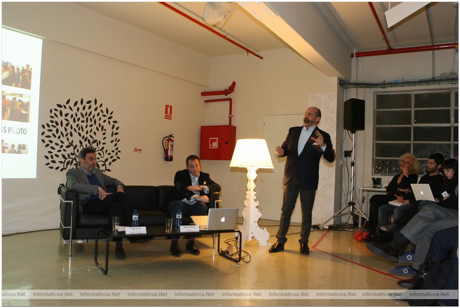 BCN15MAR010.- RSVP: cuatro lderes de las RRPP debaten por primera vez sobre las nuevas reglas del juego en el IED BCN.  Paco Caro, Equipo Singular; Micki Ribera, Globally.es; y Paolo Miceli, IT Comunicacin.