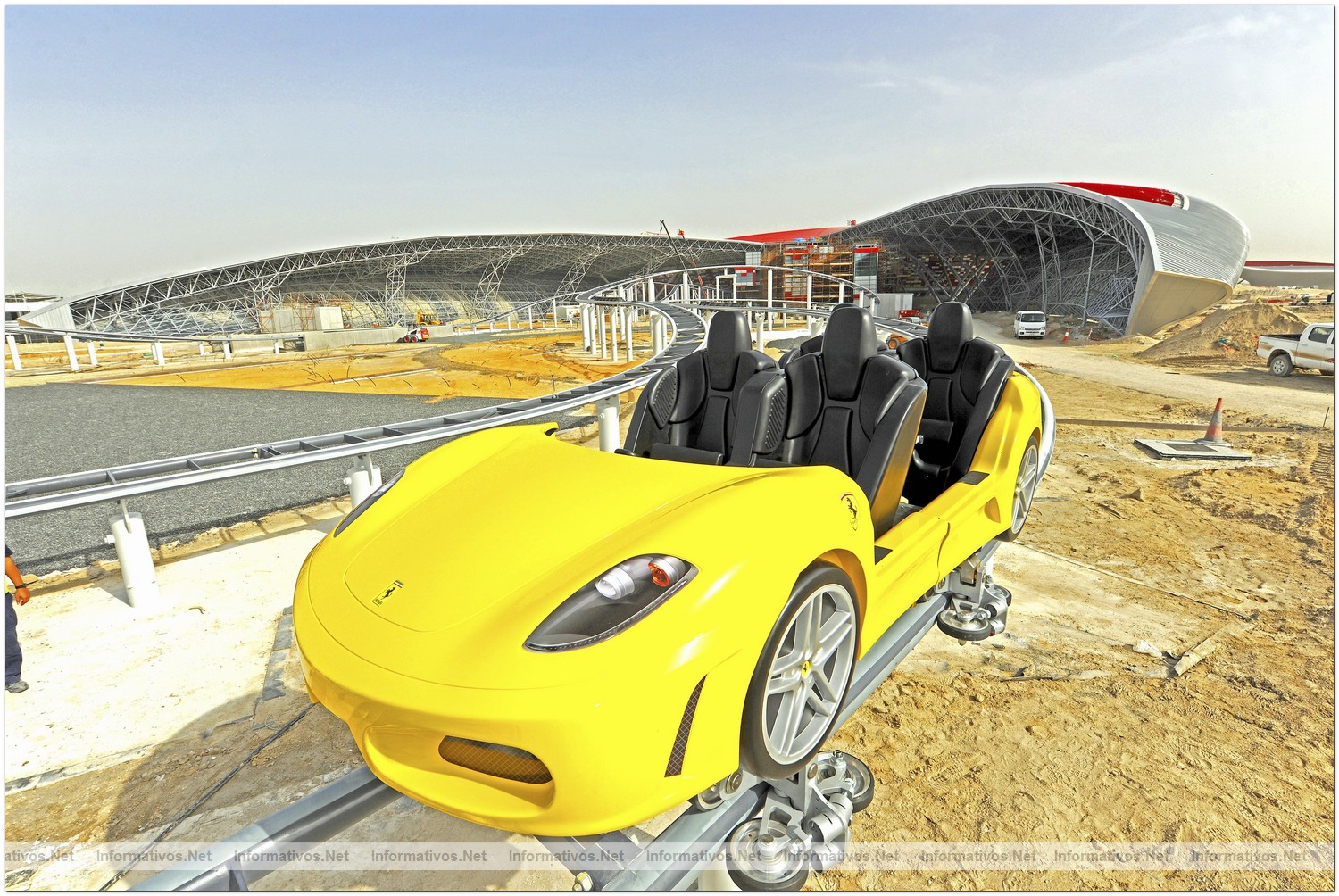 Ferrari World Abu Dhabi, que se inaugurará en este 2010, en Yas Island.