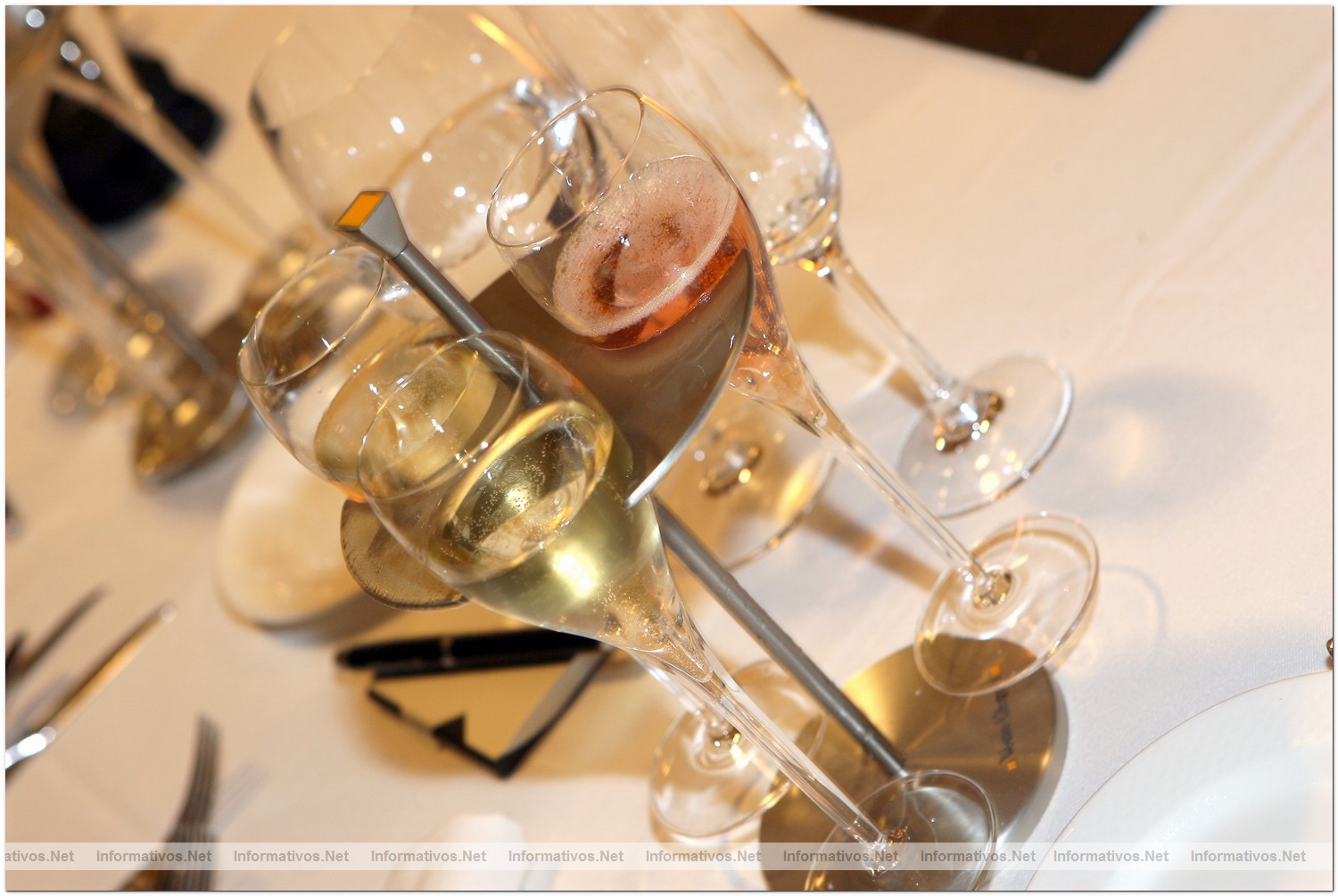 Baqueira22MAR010.- Maridaje de Champagnes Veuve Clicquot en el Hotel La Pleta; Yelow Label, Rosé y Vintage 2002