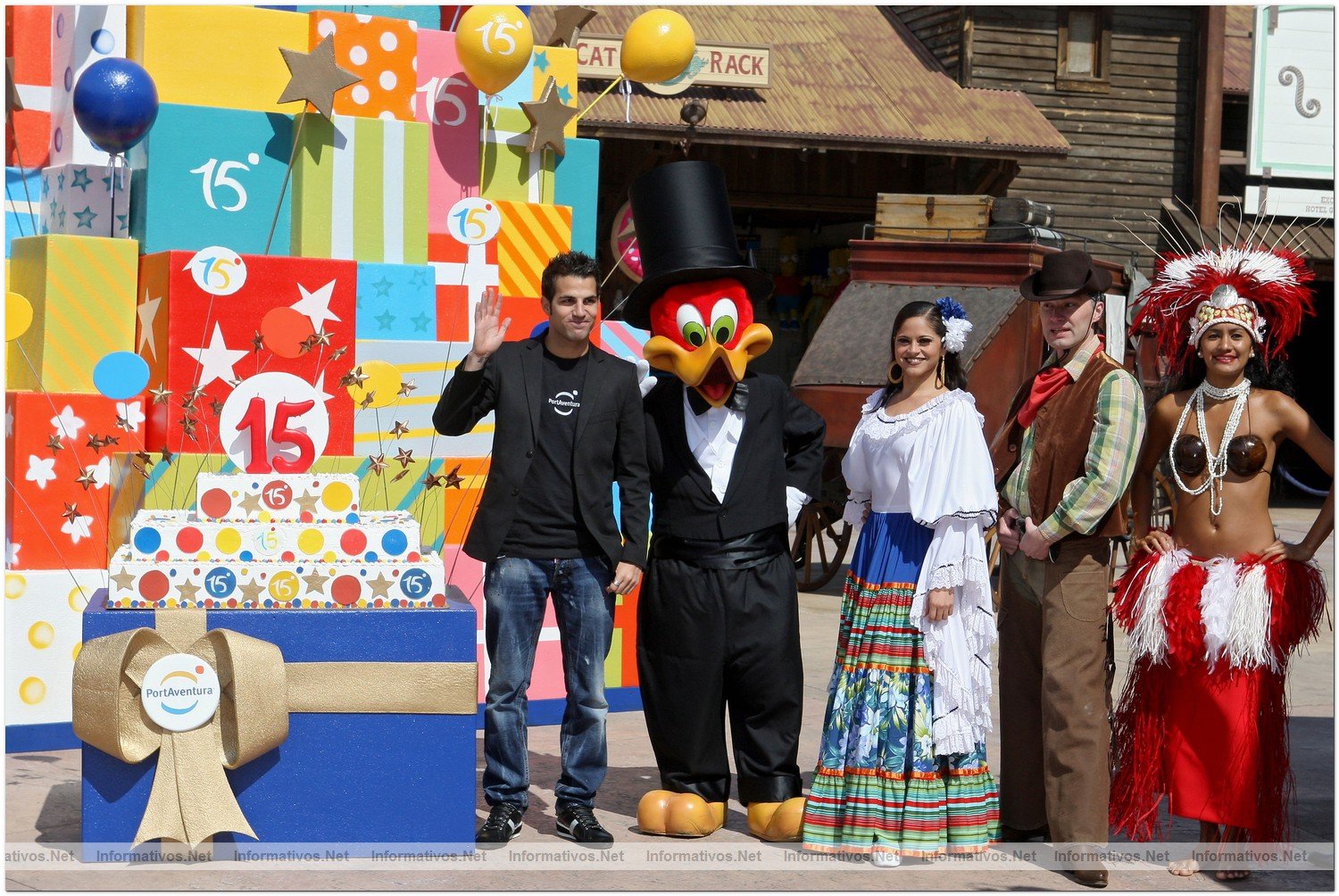 15 Aniversario de PortAventura: Cesc, Woody y miembros del espectaculo