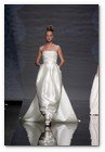 :: Pulse para Ampliar :: BCN18MAY010.- Colección 2011 Rosa Clará en la pasarela Bridal Week