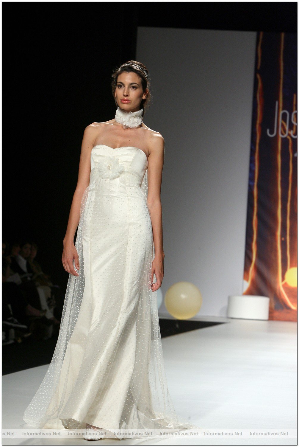 BCN18MAY010.- Barcelona Bridal Week - Pasarela Gaudi Novias: JM Peiro 2011
