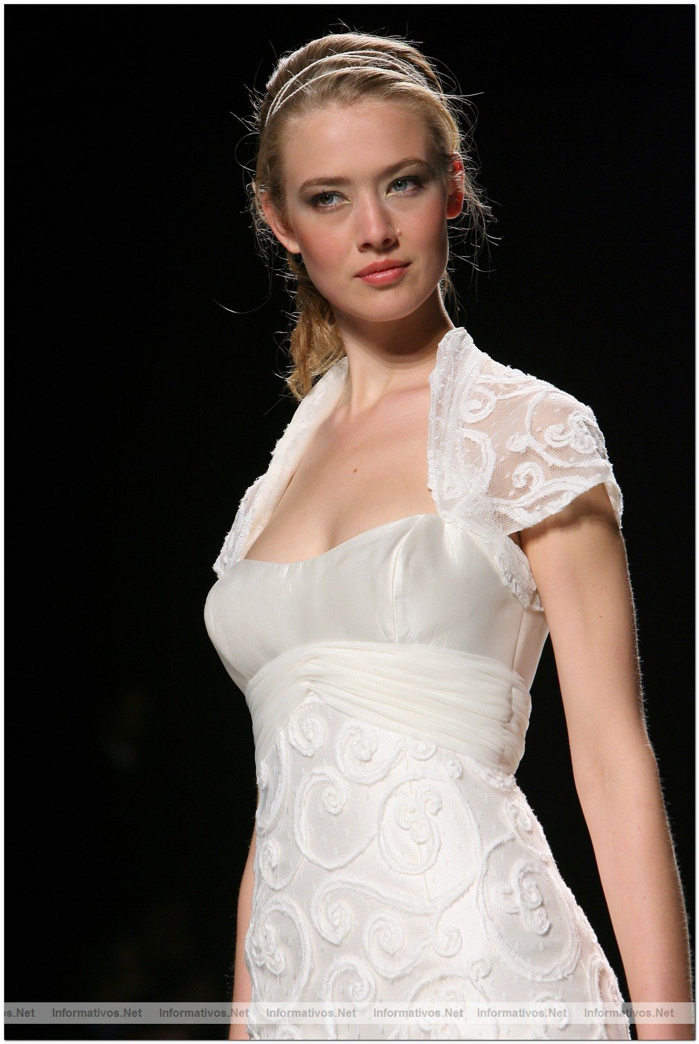 BCN18MAY010.- Barcelona Bridal Week - Pasarela Gaudi Novias: JM Peiro 2011