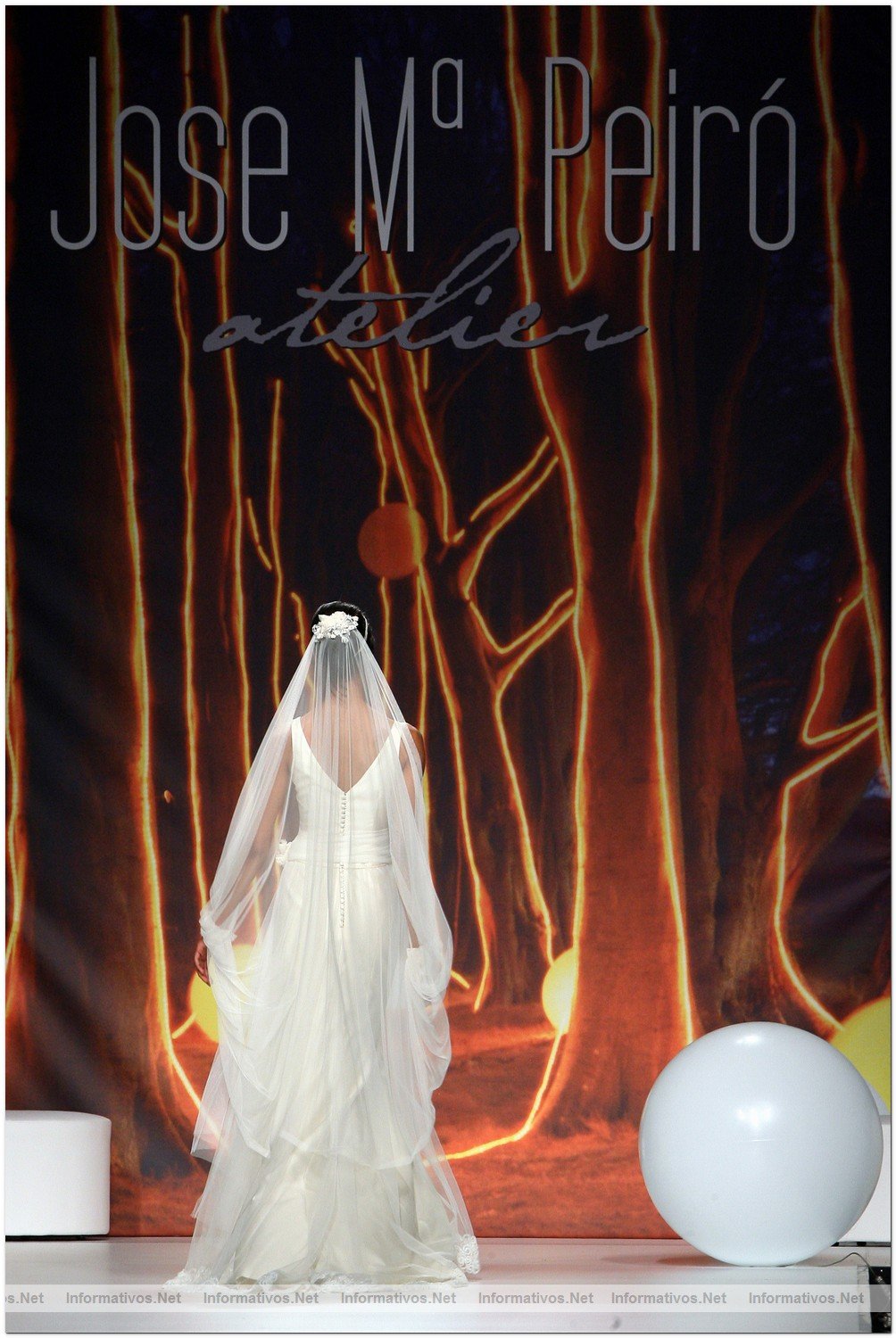 BCN18MAY010.- Barcelona Bridal Week - Pasarela Gaudi Novias: JM Peiro 2011