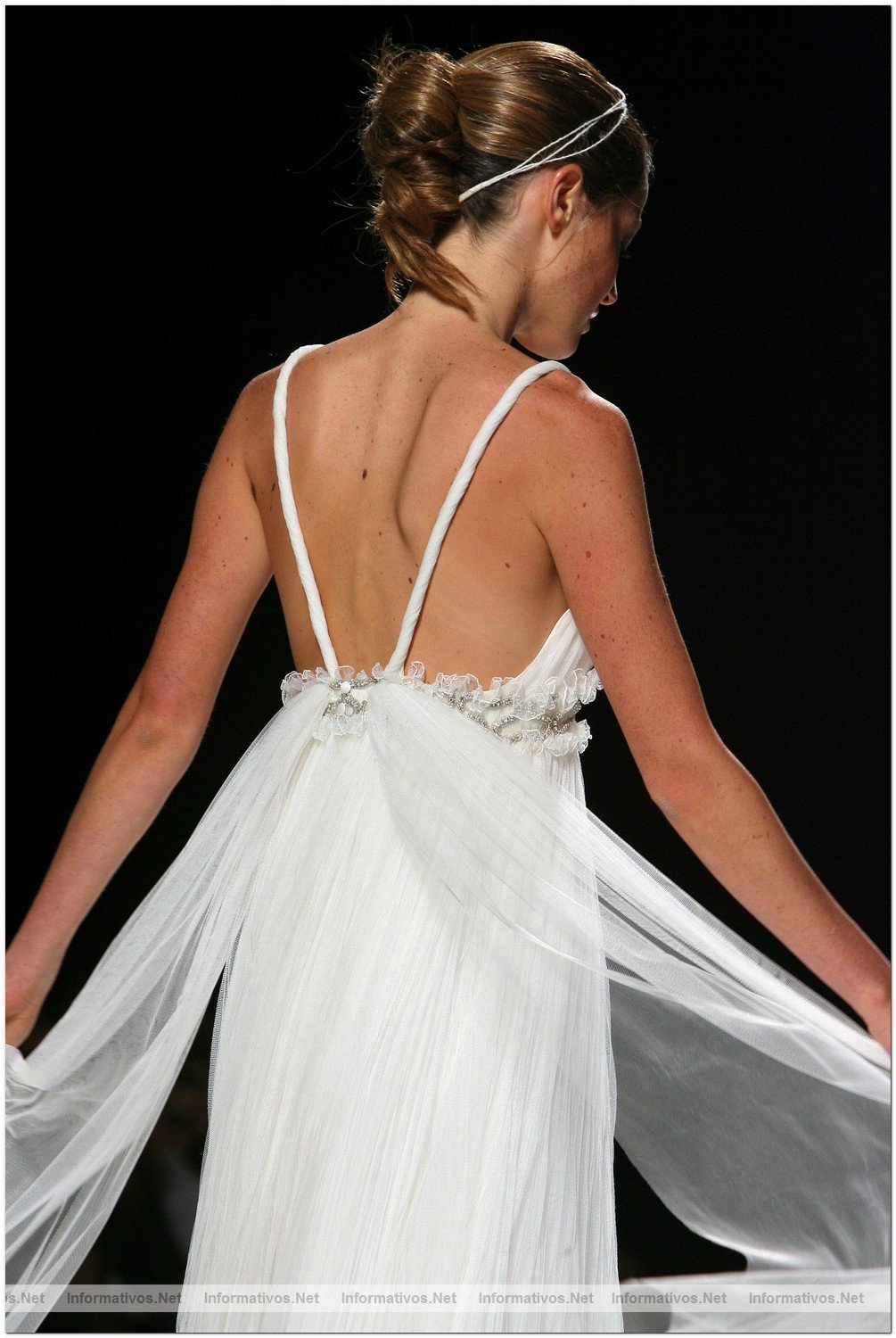BCN18MAY010.- Barcelona Bridal Week - Pasarela Gaudi Novias: JM Peiro 2011