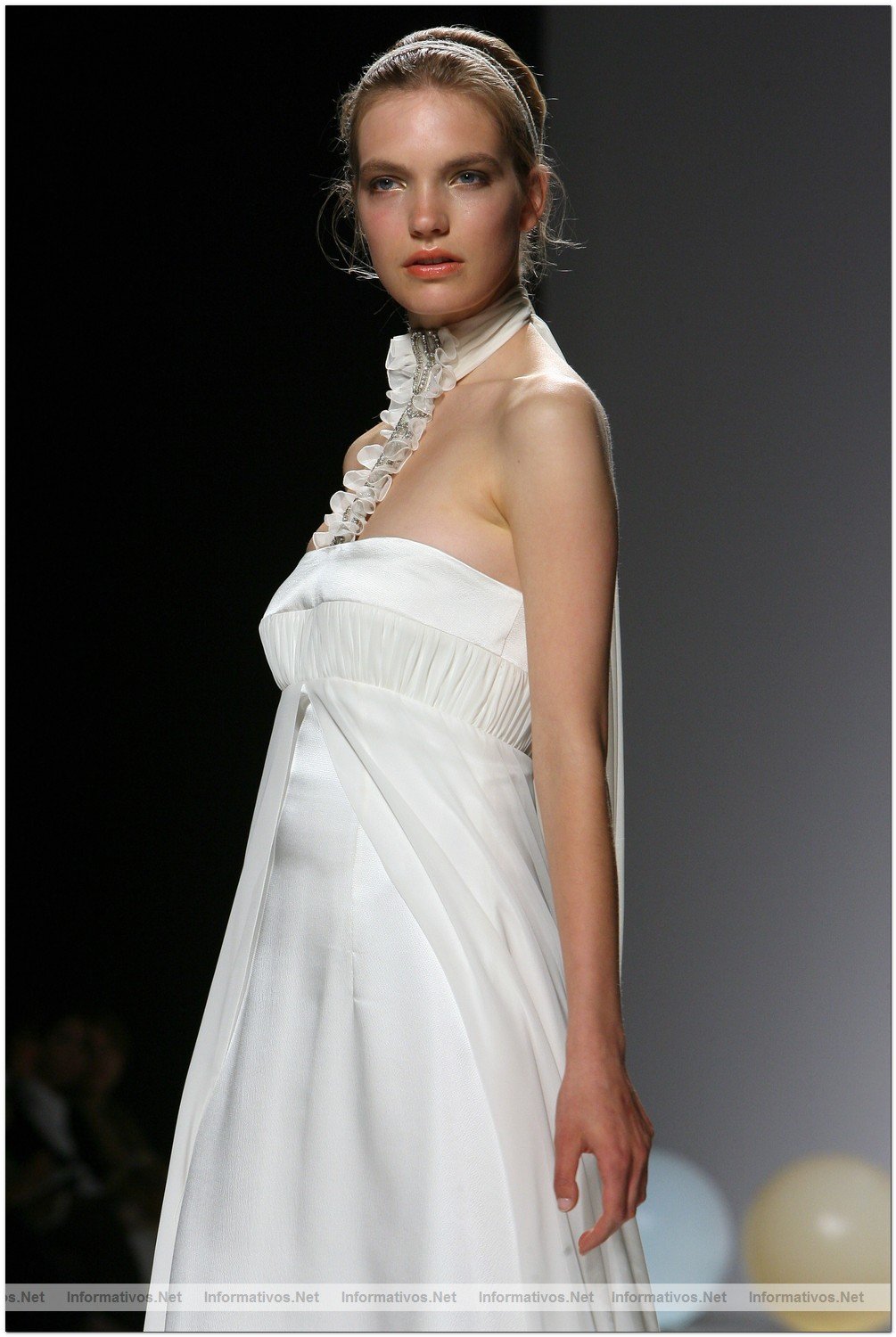 BCN18MAY010.- Barcelona Bridal Week - Pasarela Gaudi Novias: JM Peiro 2011