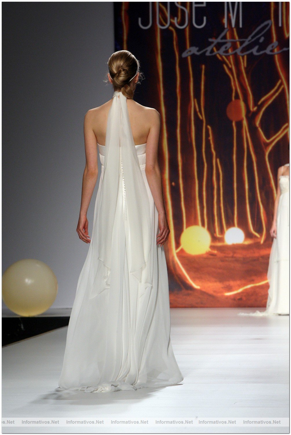 BCN18MAY010.- Barcelona Bridal Week - Pasarela Gaudi Novias: JM Peiro 2011
