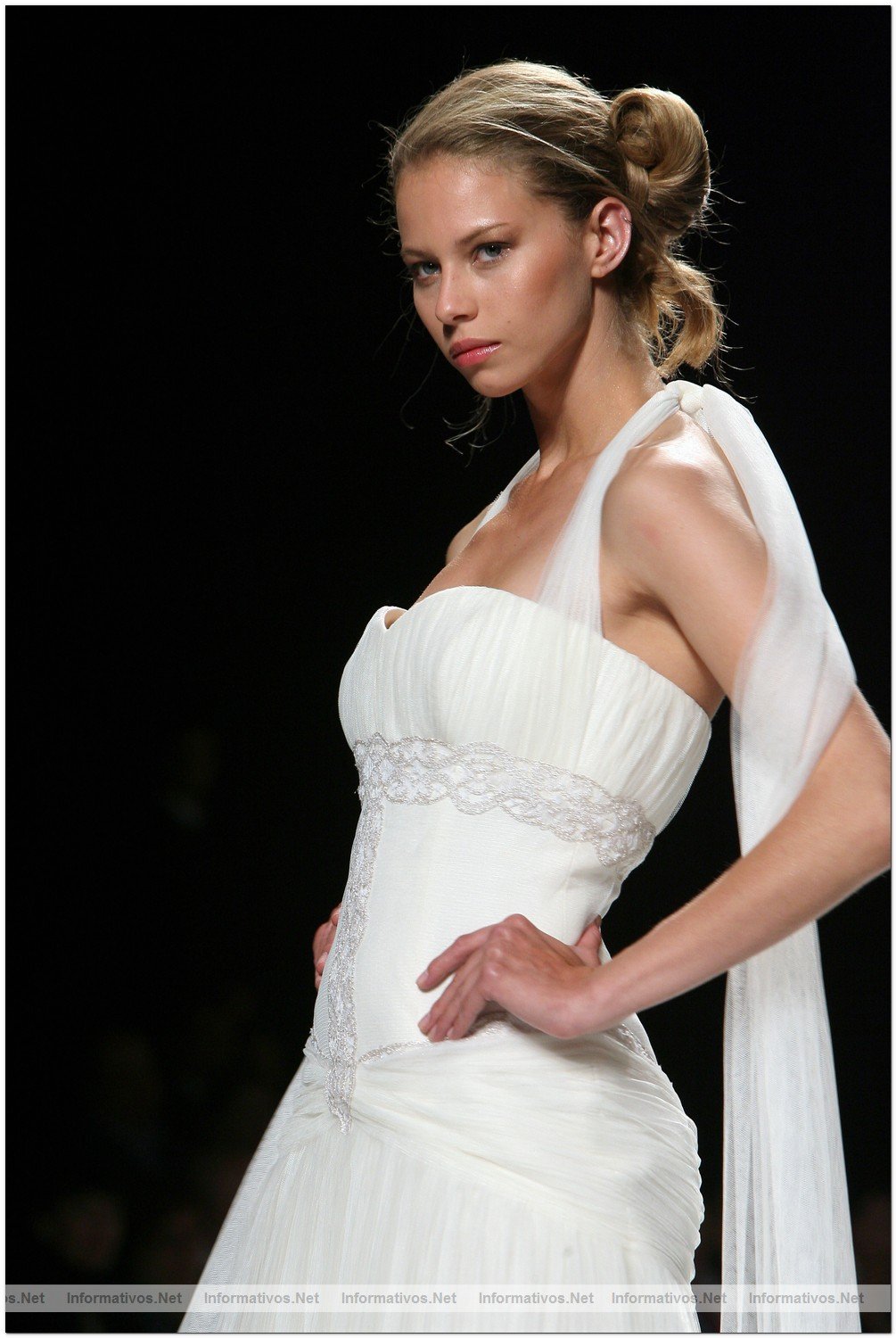 BCN18MAY010.- Barcelona Bridal Week - Pasarela Gaudi Novias: JM Peiro 2011