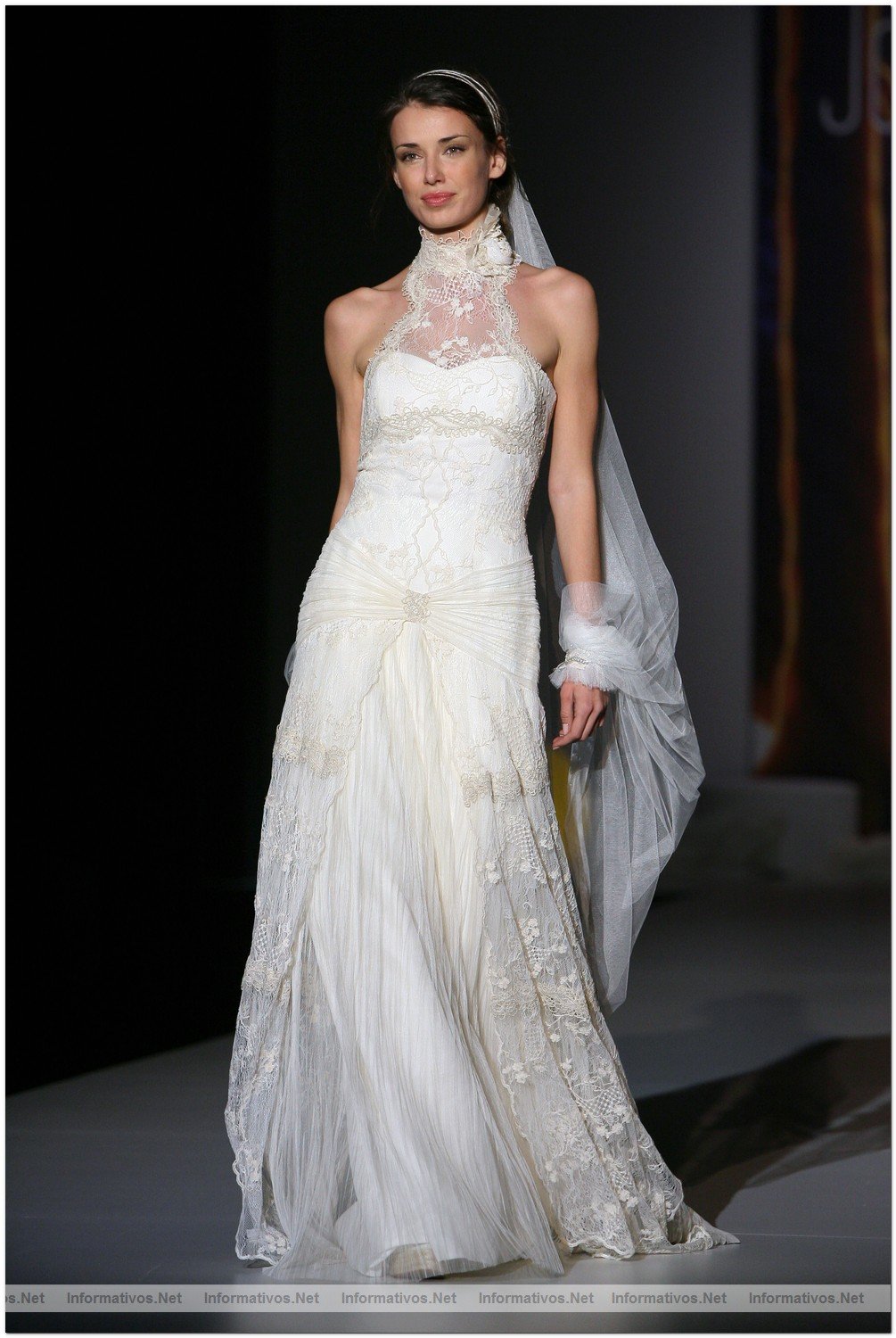 BCN18MAY010.- Barcelona Bridal Week - Pasarela Gaudi Novias: JM Peiro 2011