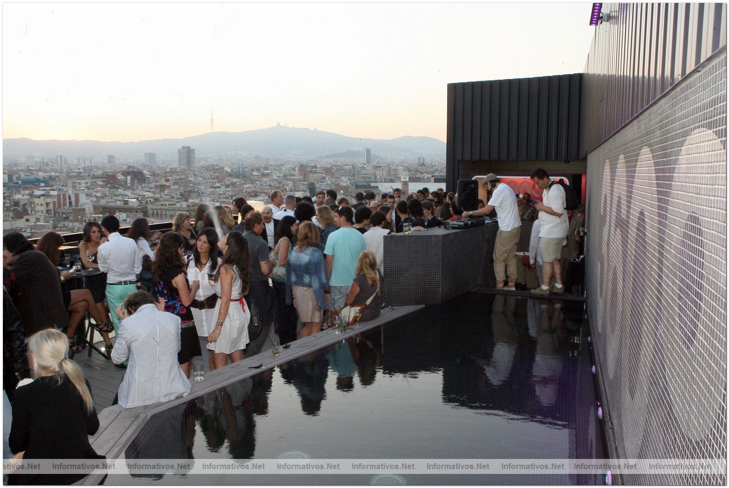 BCN2JUN010.- Inauguracin de la terraza 360 del Barcel Rabal