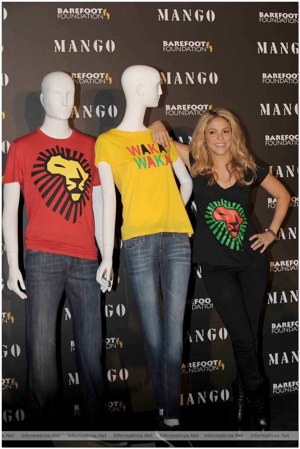 Mango presenta una coleccion de camisetas solidarias junto a Unicef y la cantante colombiana Shakira cuyos fondos estan destinados a Barefoot Fundation