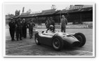 :: Pulse para Ampliar :: Pirelli  seleccionada proveedor único oficial de la Fórmula 1 entre 2011 y 2013: Imagen histórica de 1954