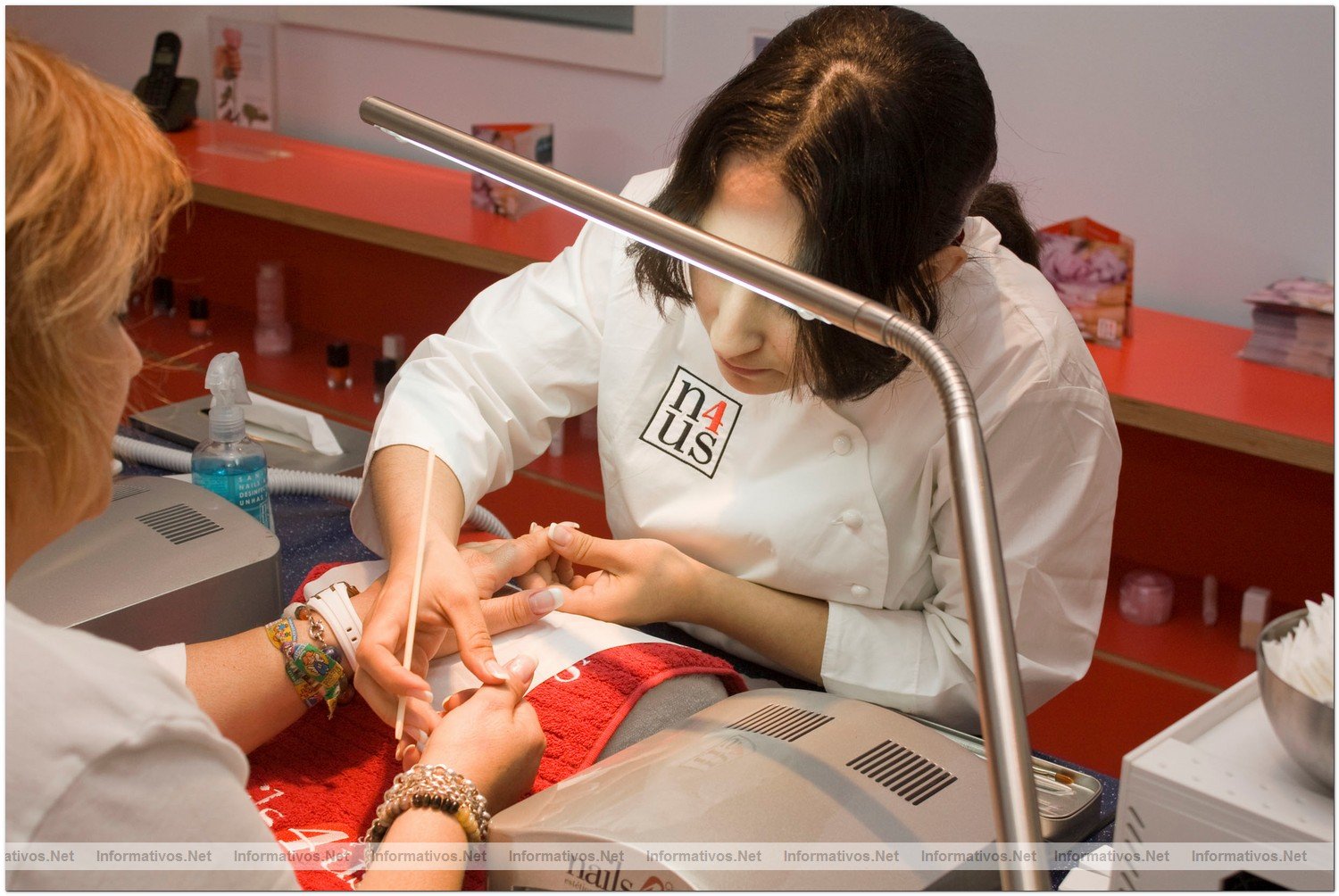 Nails 4Us inaugura su 24 franquicia en Valencia