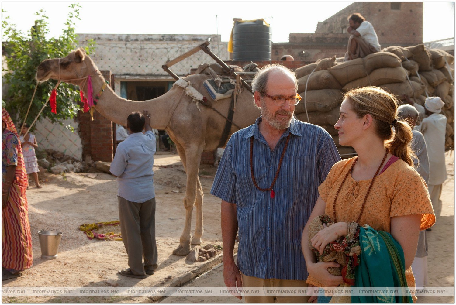 Fotograma de ''Eat Pray Love (Come Reza Ama)'' basada en el best seller homnimo de la escritora y periodista Elizabeth Gilbert. Julia Roberts y Richard Jenkins