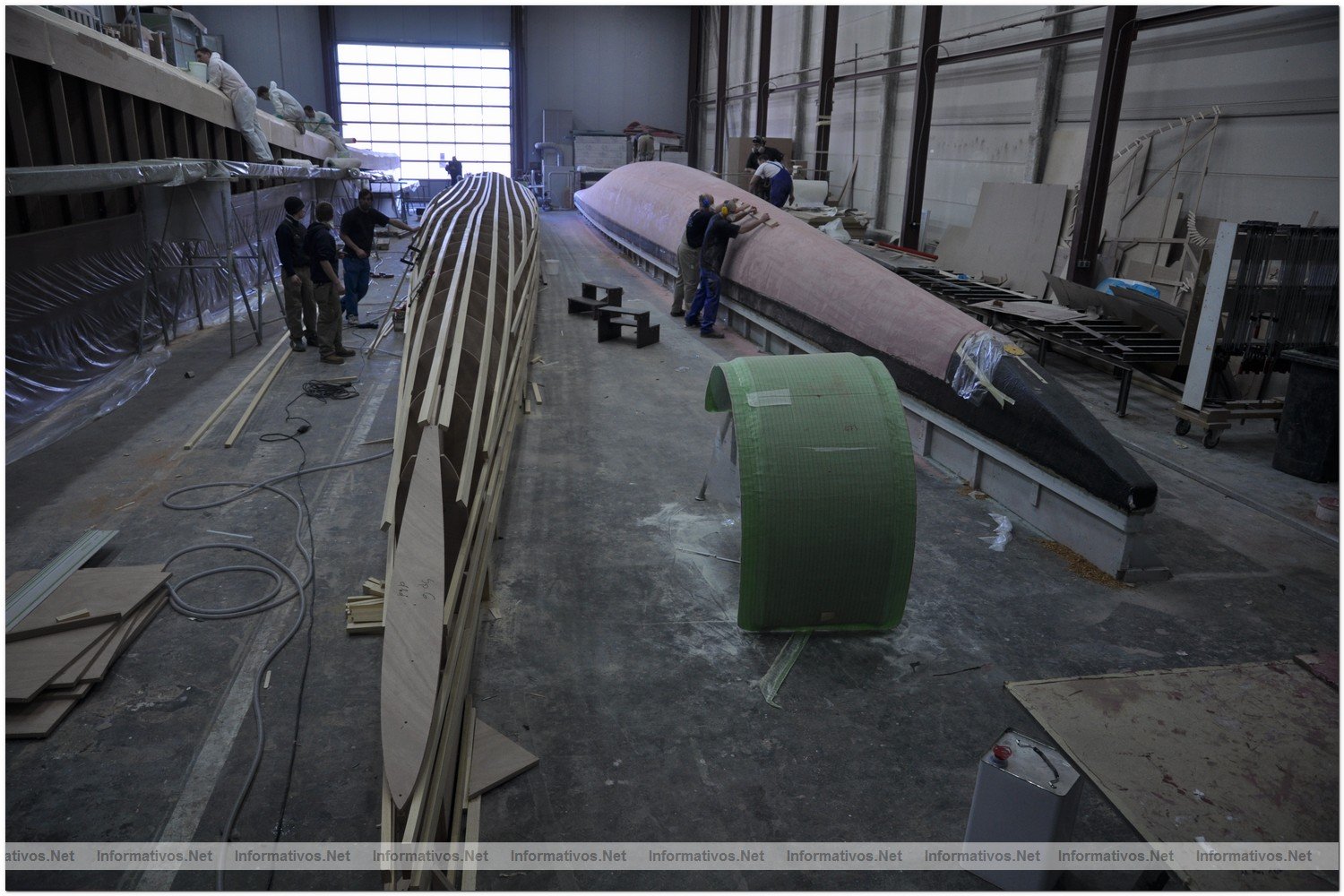 Construccin del MS TRANOR PlanetSolar, el mayor barco solar del mundo