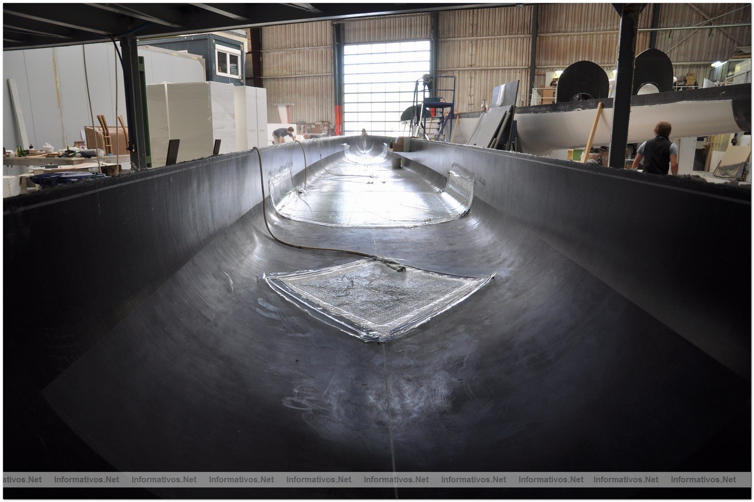 Construcci�n del MS T�RANOR PlanetSolar, el mayor barco solar del mundo