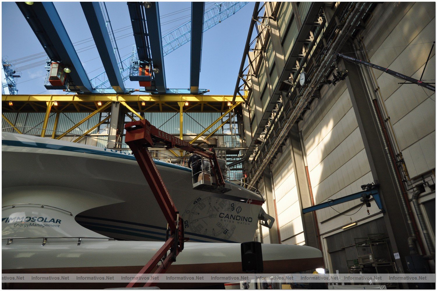 Botadura del MS TRANOR PlanetSolar, el mayor barco solar del mundo