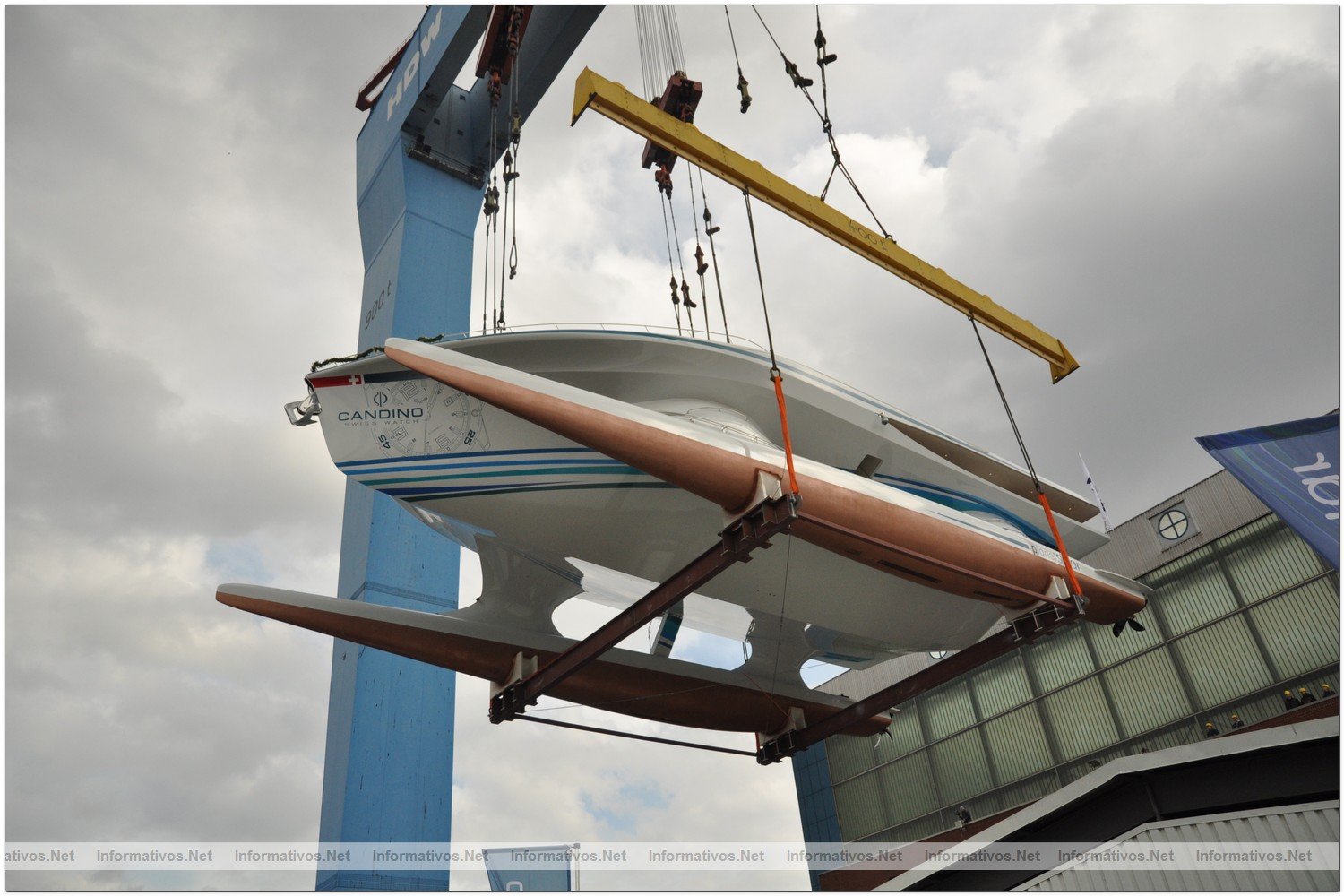 Botadura del MS TRANOR PlanetSolar, el mayor barco solar del mundo