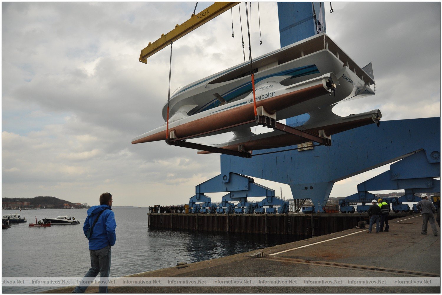 Botadura del MS TRANOR PlanetSolar, el mayor barco solar del mundo