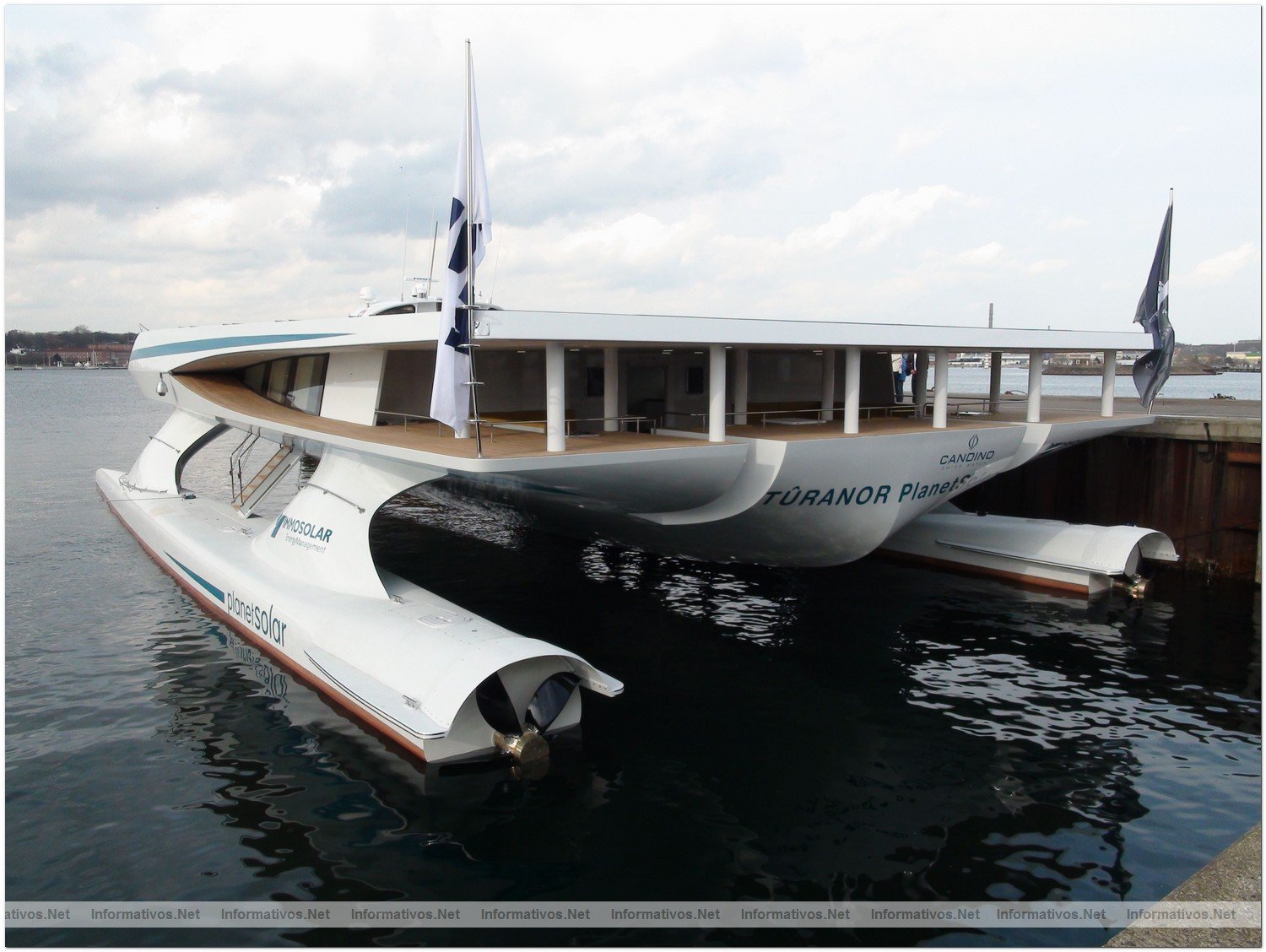 Botadura del MS TRANOR PlanetSolar, el mayor barco solar del mundo