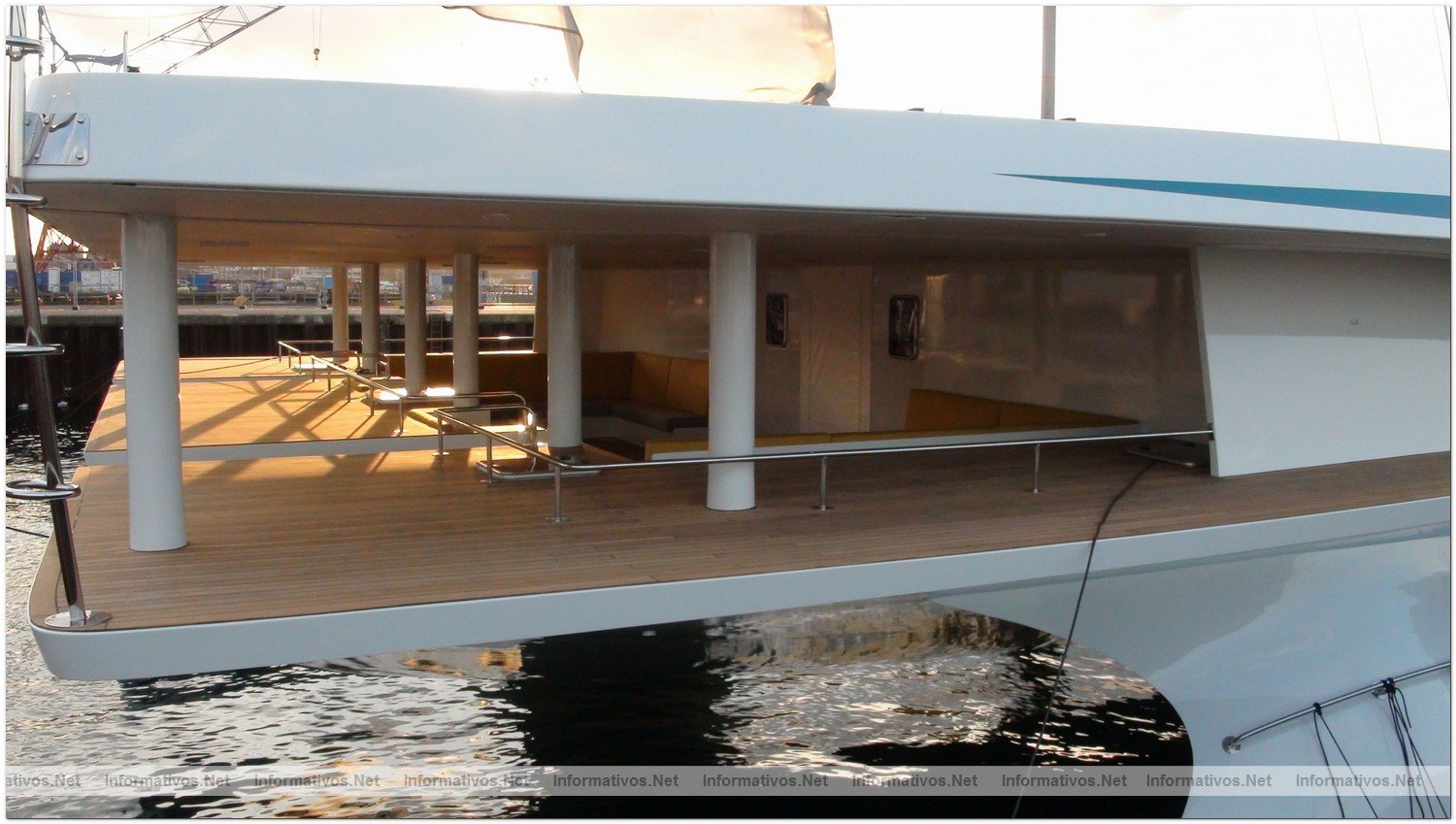 Botadura del MS TRANOR PlanetSolar, el mayor barco solar del mundo