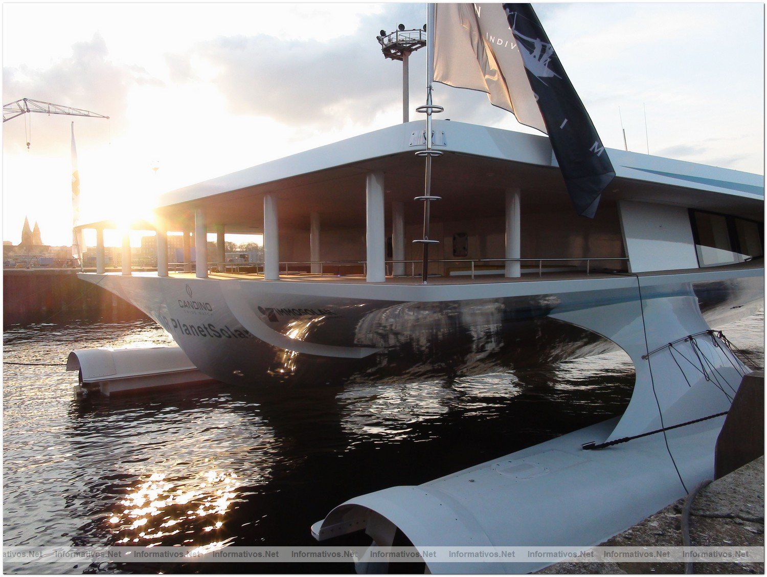 Botadura del MS TRANOR PlanetSolar, el mayor barco solar del mundo