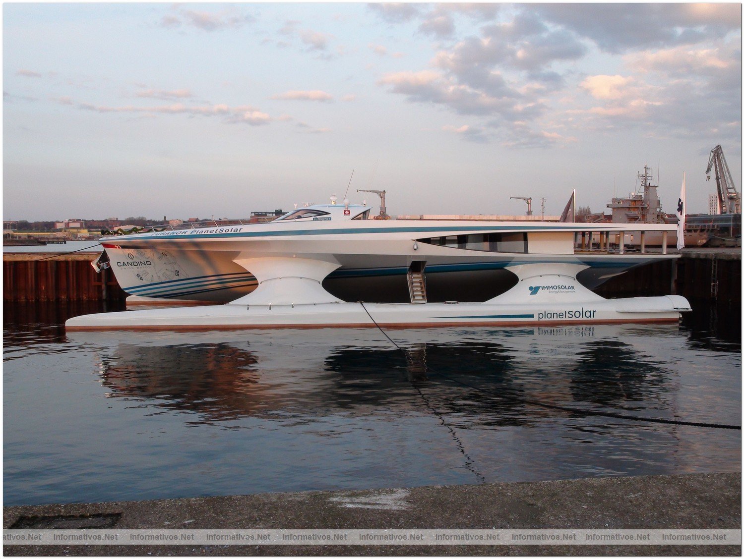 Botadura del MS TRANOR PlanetSolar, el mayor barco solar del mundo