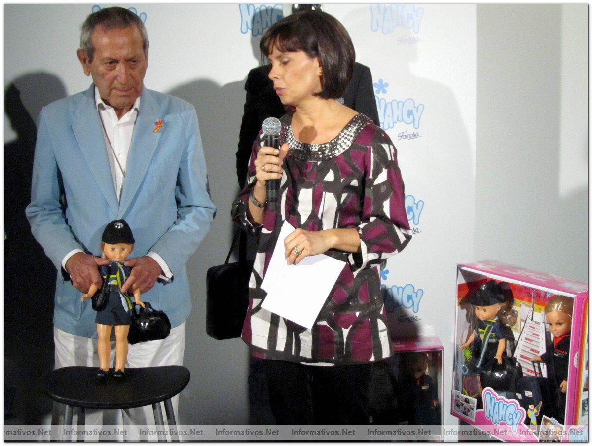 Madrid, Cibeles Fashion Week Sep010.- Elio Berhanyer en la presentacin de una edicin limitada de muecas Nancy de la que slo se comercializarn 14.000 unidades.