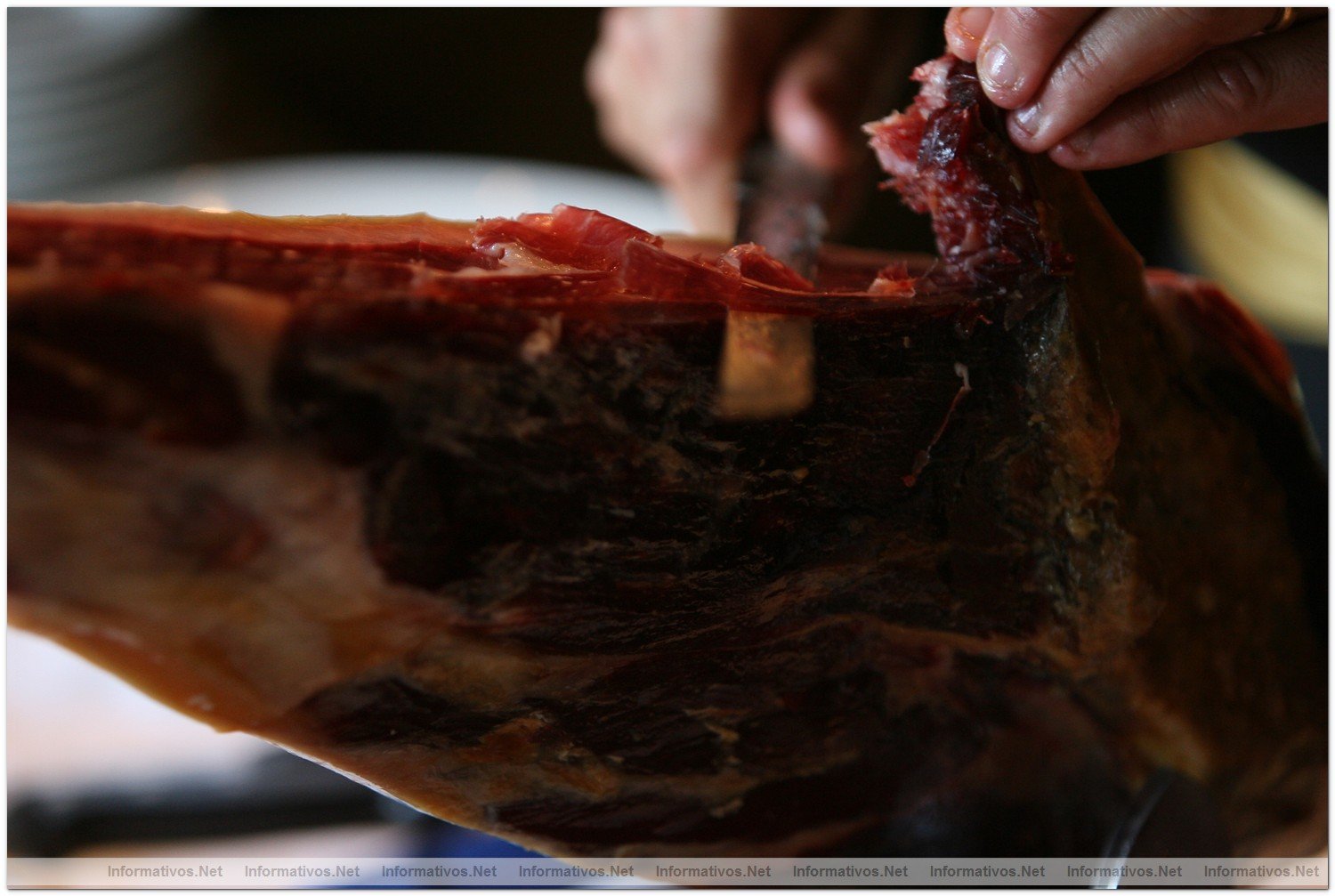 BCN07OCT010.- Presentacin del Jamn Ibrico Puro de Bellota Arturo Snchez Premium  Reserva de 2005