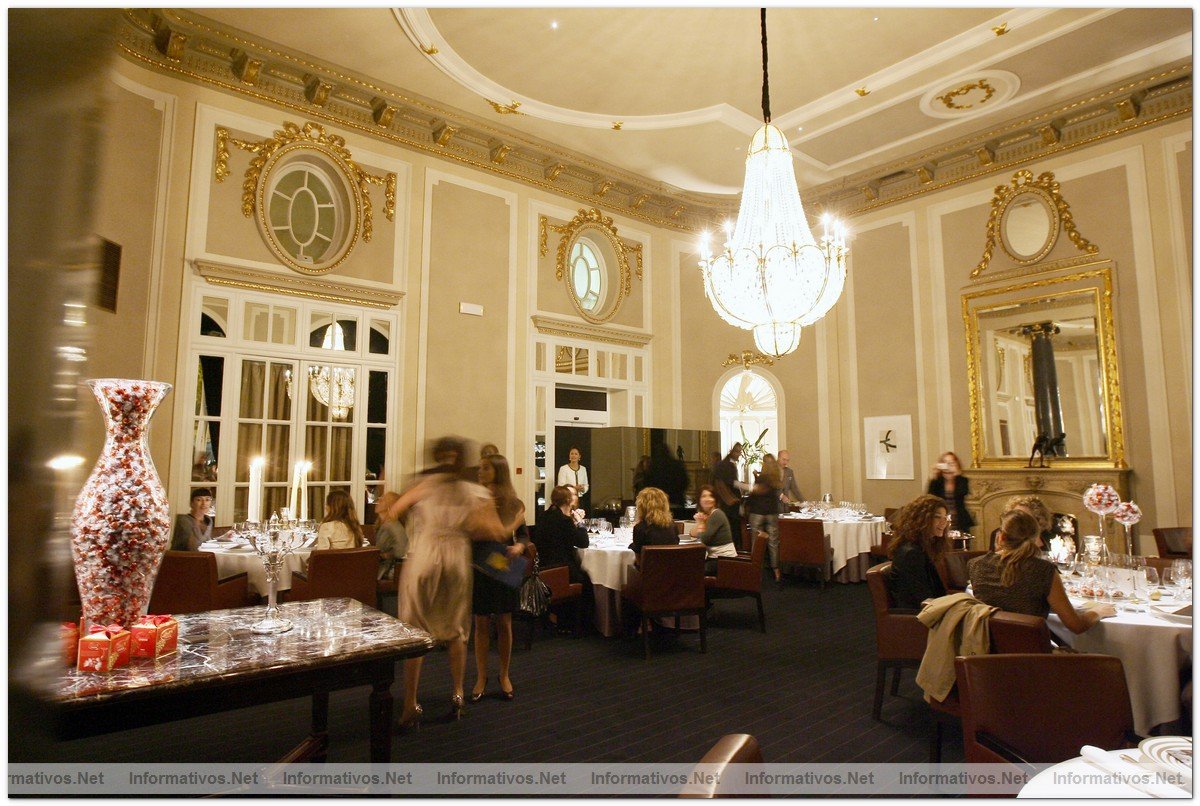 BCN21SEP010.- Presentacin de la coleccin de Lindt para el Invierno 2010 en el Hotel Palace de Barcelona. Restaurante Caelis