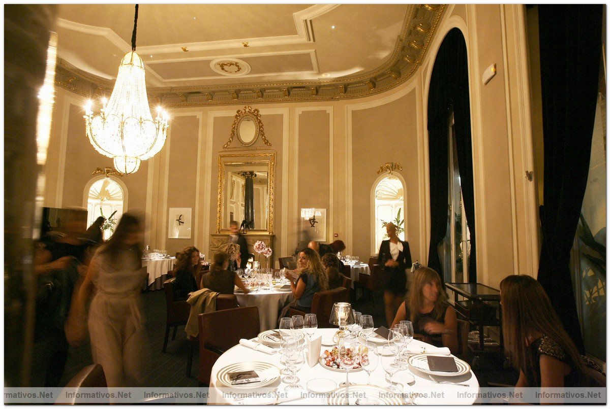 BCN21SEP010.- Presentacin de la coleccin de Lindt para el Invierno 2010 en el Hotel Palace de Barcelona. Restaurante Caelis