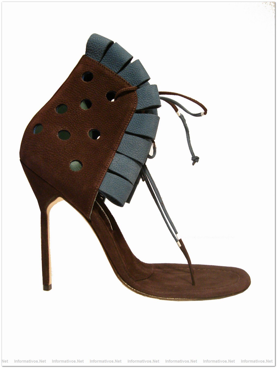Manolo Blahnik Coleccin Invierno 2011: modelo Andromache