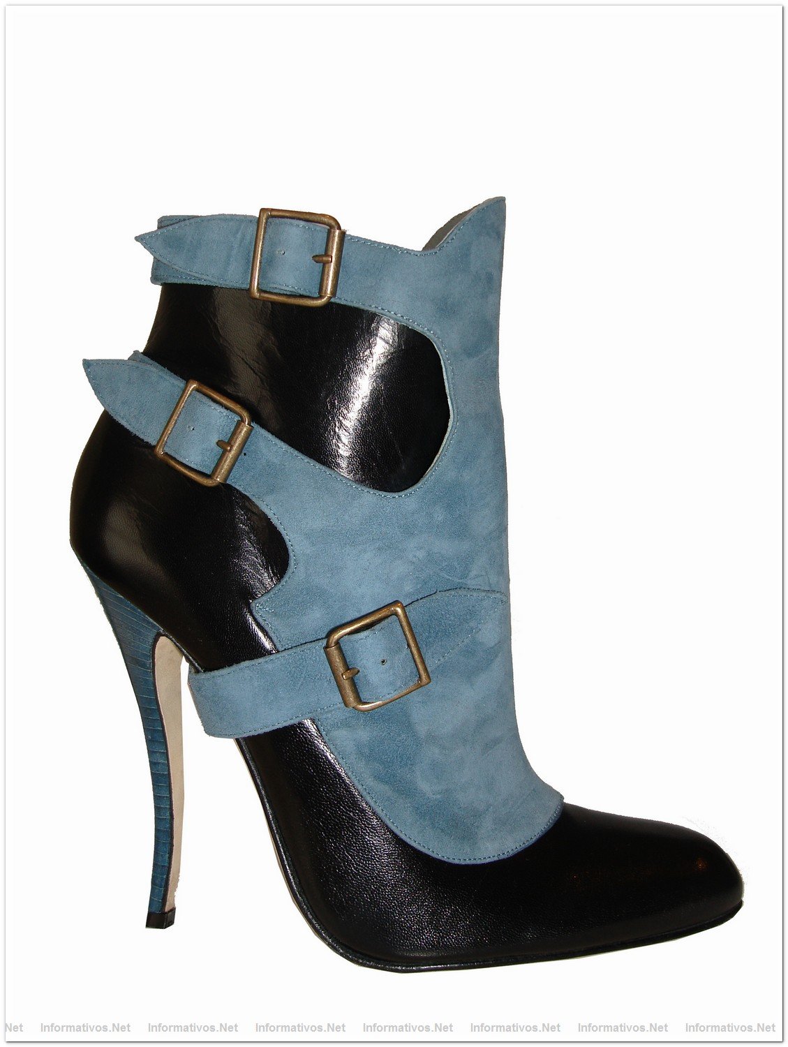 Manolo Blahnik Coleccin Invierno 2011: modelo Glaner Blue