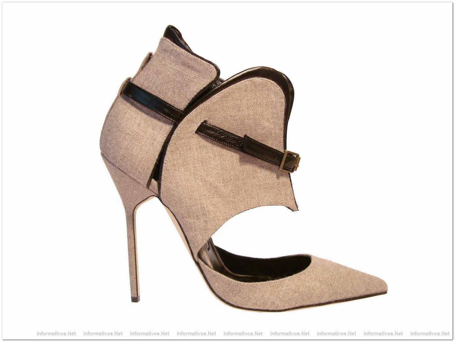 Manolo Blahnik Coleccin Invierno 2011: modelo Trikoupis