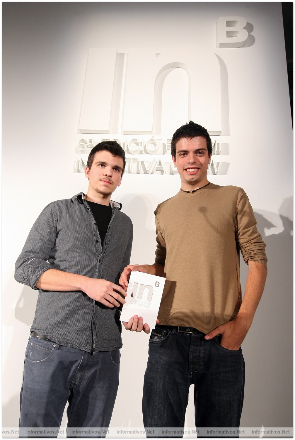 BCN26OCT010.- Premio Iniciativa BMW 2010. Marc Cercós y Pau García Milá (eye os), reconocidos con la Mención de Honor