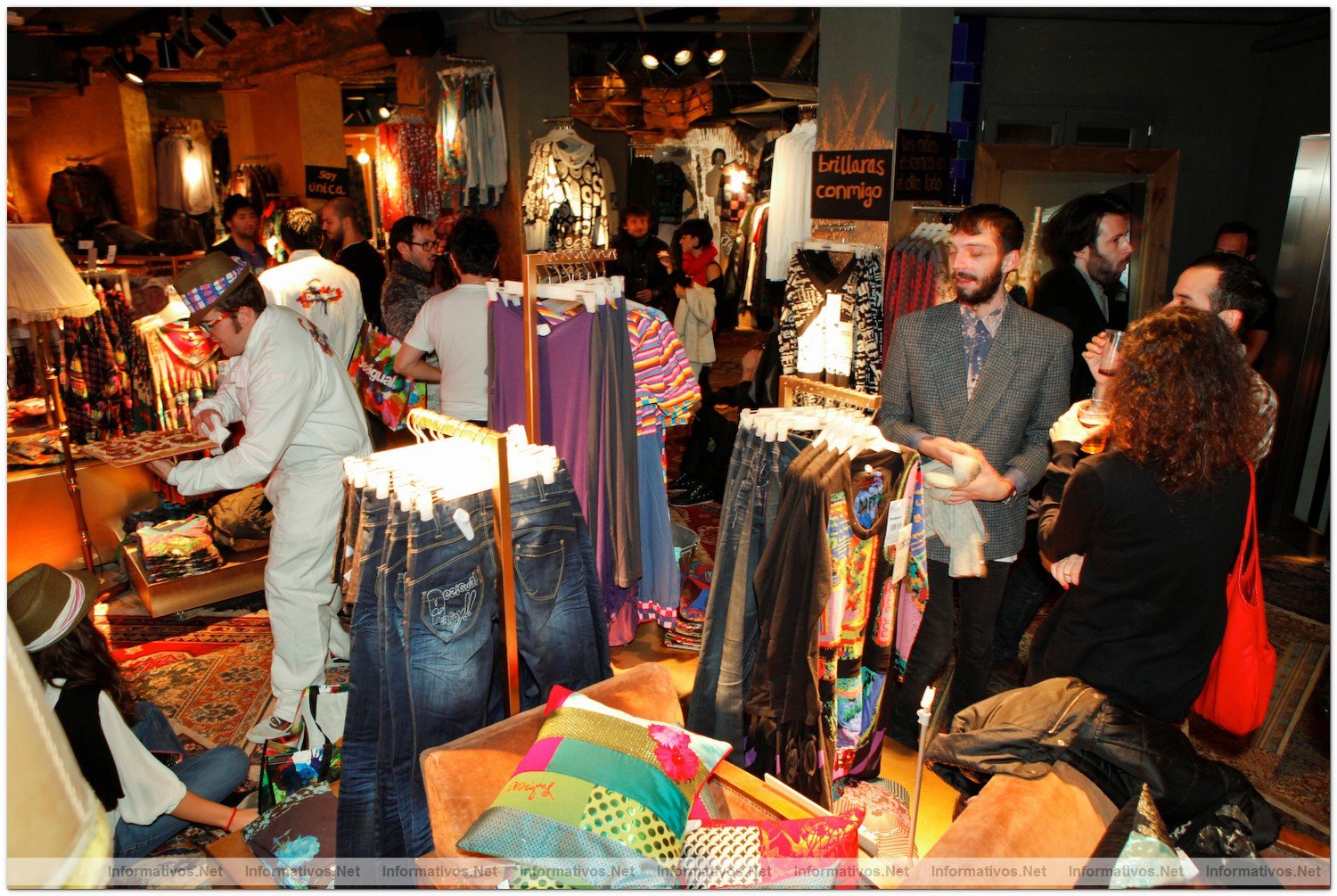 MAD16NOV010.- Apertura de la tienda Desigual ms grande del mundo, en el centro de Madrid
